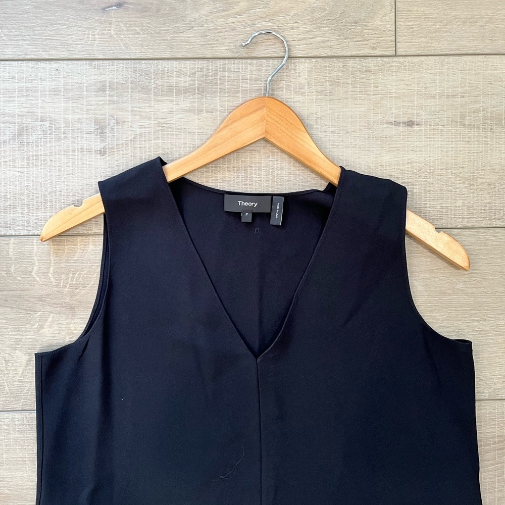 THEORY a-line v-neck black sleeveless blouse in Rosalina crepe size XS - Picture 12 of 13